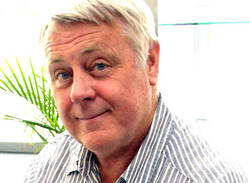 AlanPianoSmith640